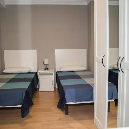 2 - Parking Gratuito *